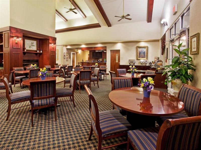 Holiday Inn Hotel And Suites Peachtree City By Ihg Ngoại thất bức ảnh