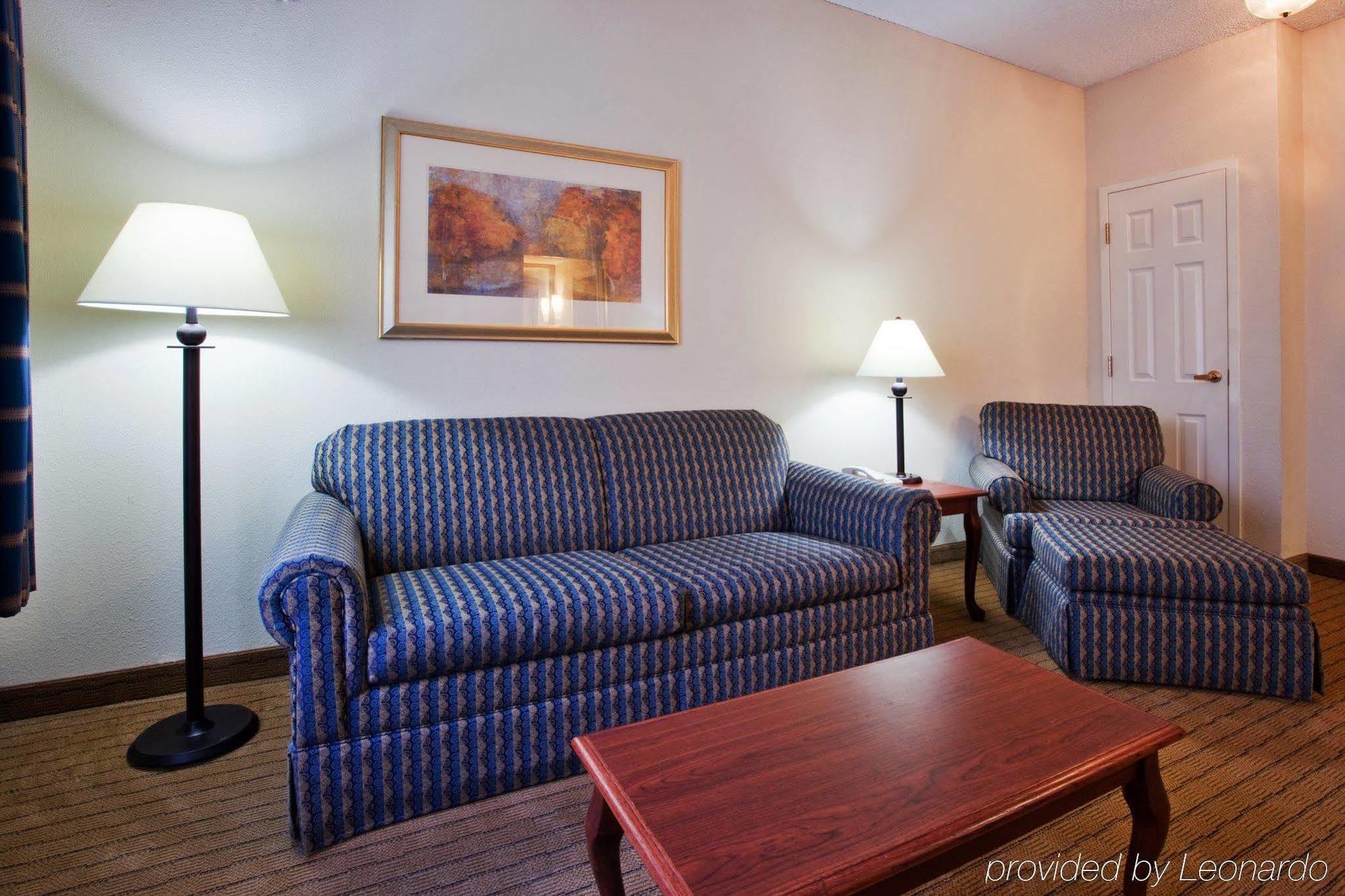 Holiday Inn Hotel And Suites Peachtree City By Ihg Phòng bức ảnh